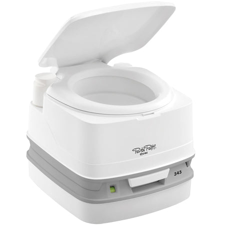 Porta Potti toilet qube 345 i hvid farve, set forfra med låg åbent