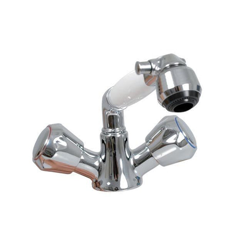 Barka blandingsbatteri med brus, set fra siden med fittings.