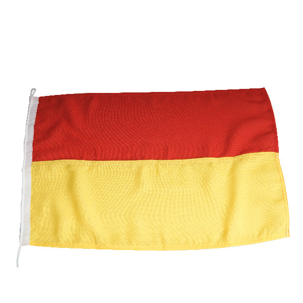Signalflag fra 1852 i størrelse 30x45 cm, vist i vinden på en båd.