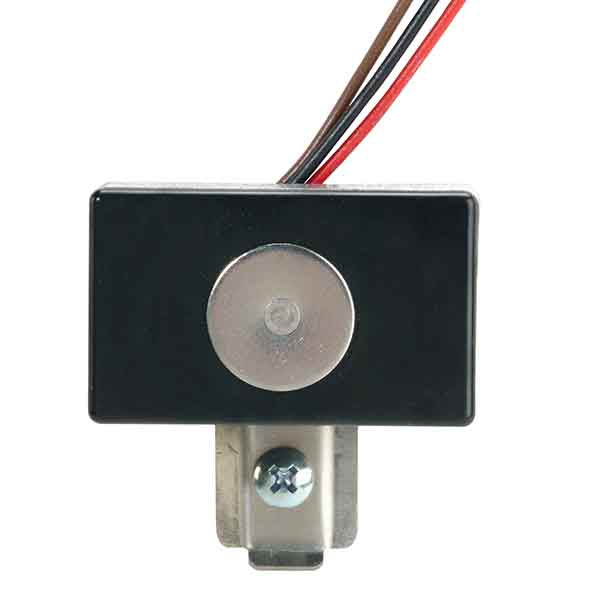 Waterwitch niveaukontakt set fra siden, viser 15Amp 12V specifikationer.