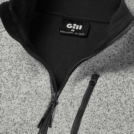 Detalje af lynlåsen på Gill grå fleece jakke i XXL.
