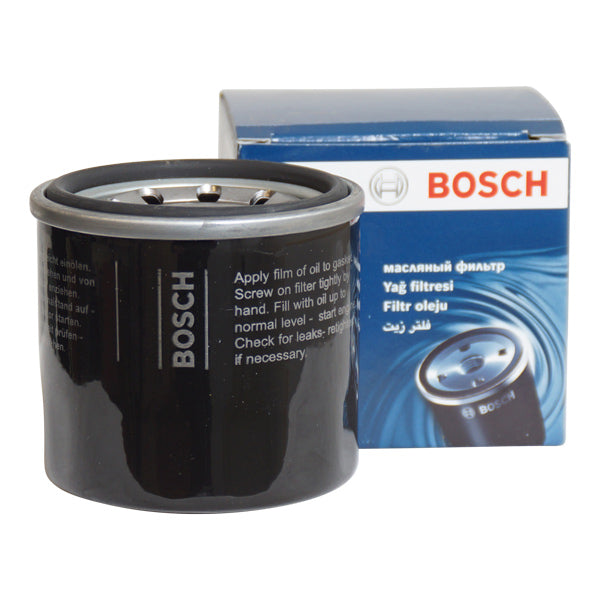 Bosch oliefilter P2058 til Suzuki bådmotor, set fra siden.