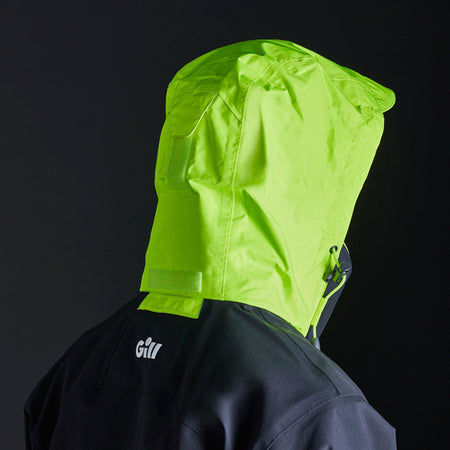 Zoomet ind på stoffet, der viser jakken's kvalitet