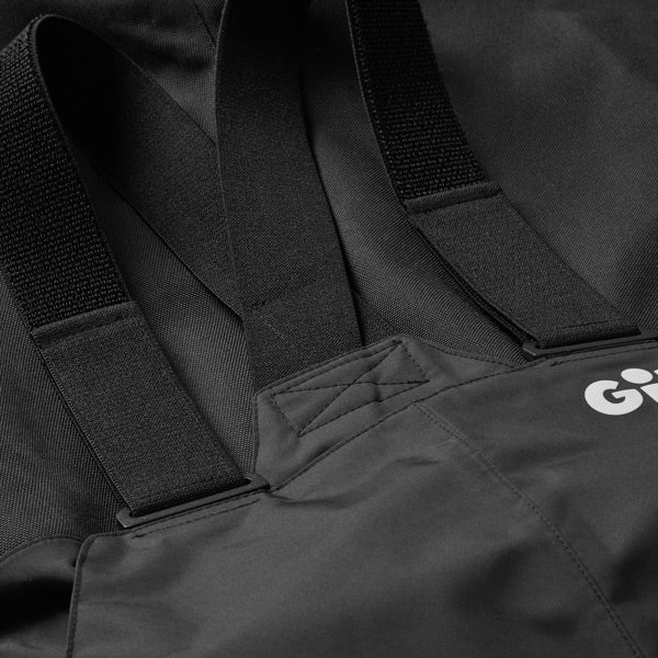 Gill V102T Verso Lite buks i sort, bådsejlere i aktion på vandet